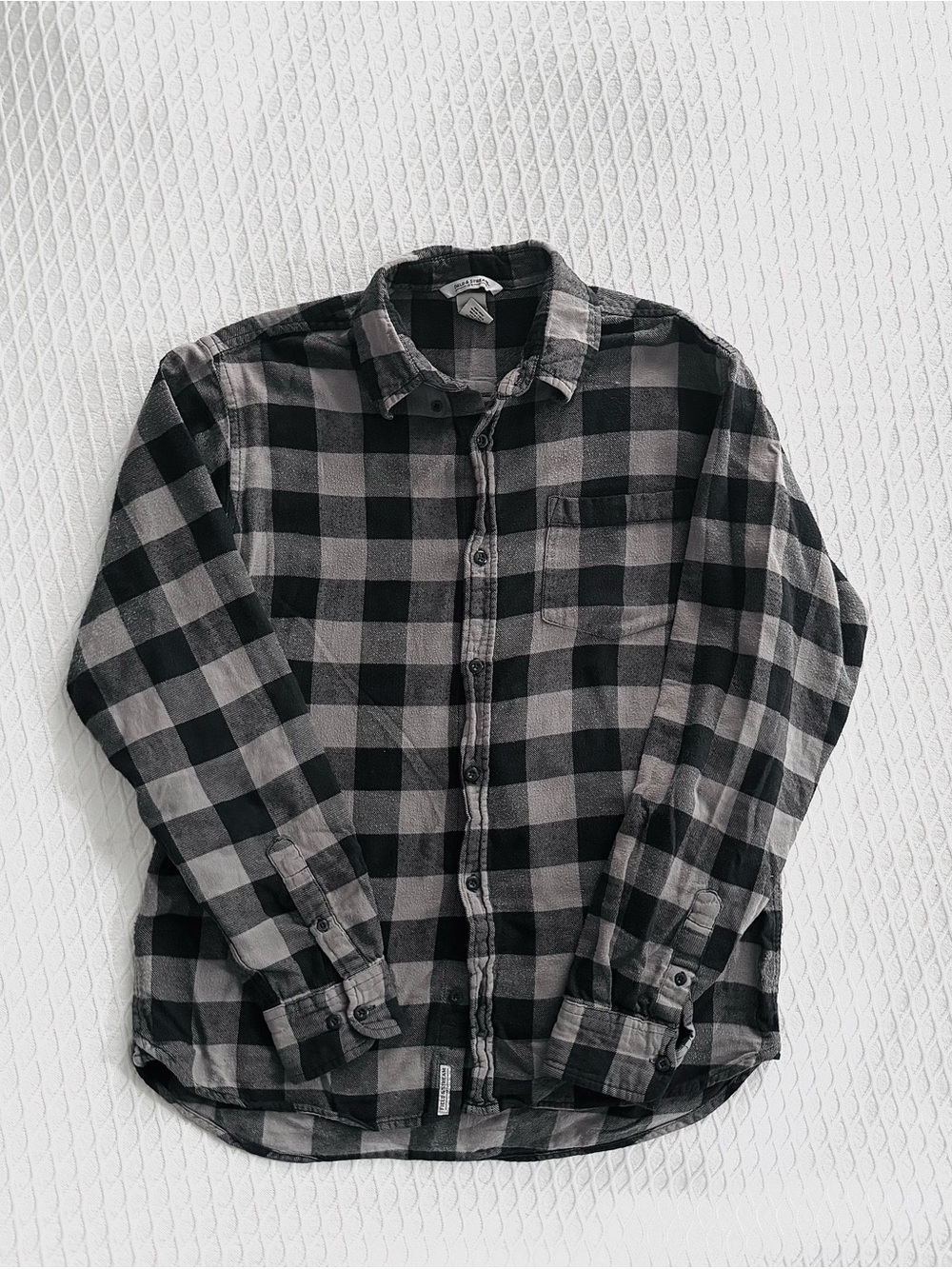 Field & Stream black and gray checkered flannel shirt M